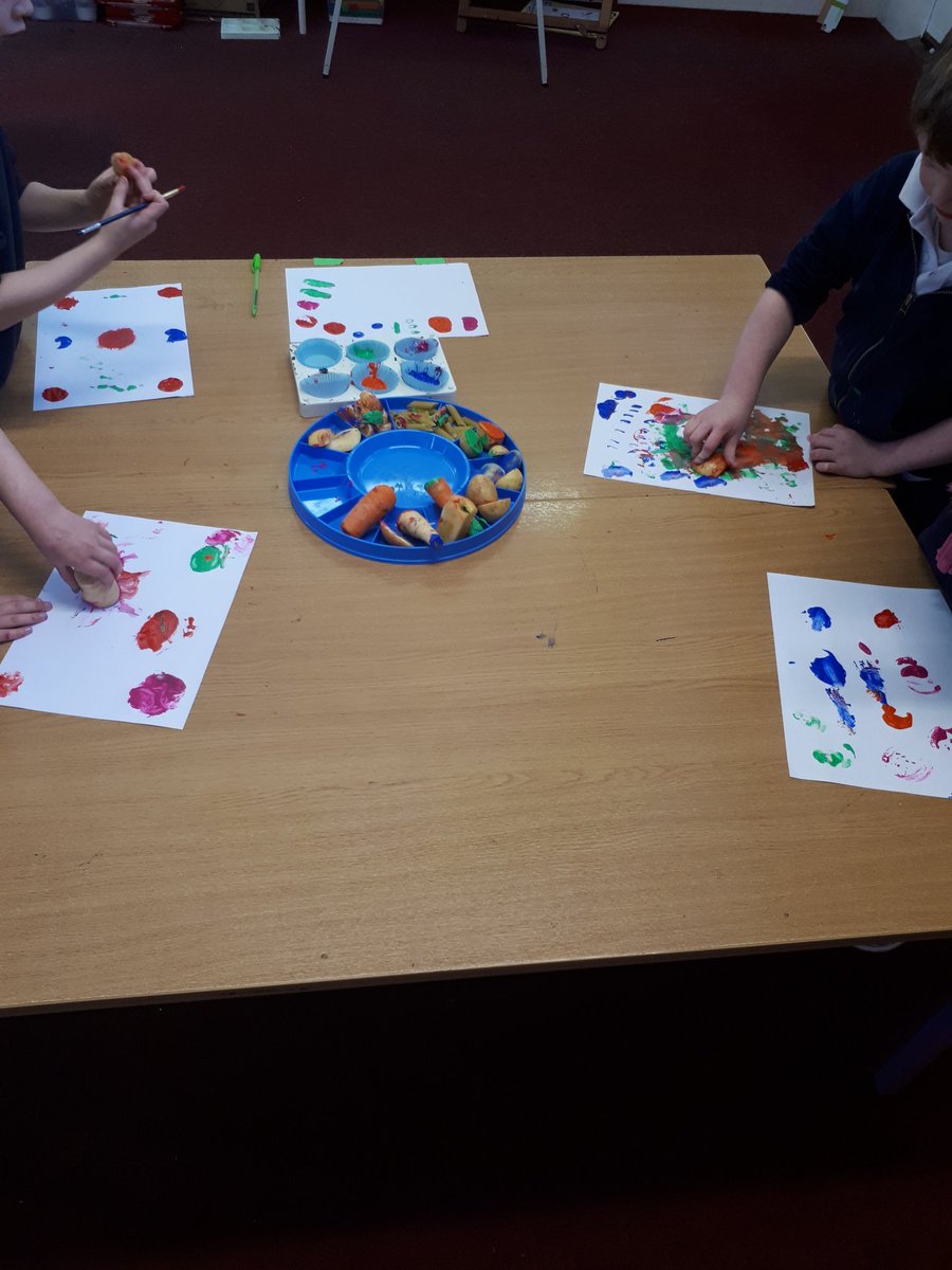 MsMurph80304066's tweet photo. Junior and Senior Infants enjoyed activities based on the theme "The Restaurant" @MaighdineMuire https://t.co/VrAWBWgRhb