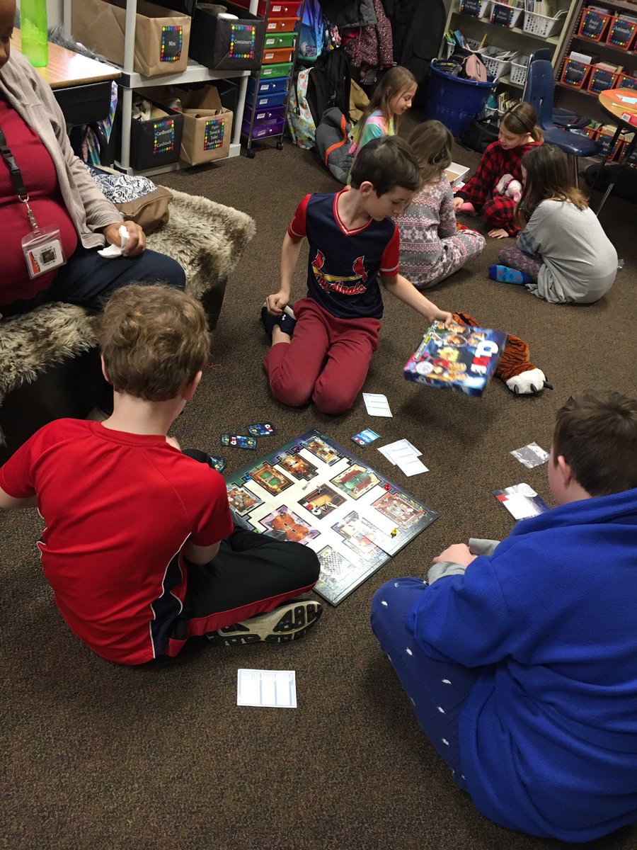 annie_holder's tweet photo. Kicking off the Global Day of Play #AveryPOP #GSPD2019 #weplayeveryday https://t.co/pBdrtoXKpQ
