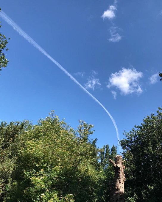「飛行機雲」のTwitter画像/イラスト(古い順｜RT&Fav:50)