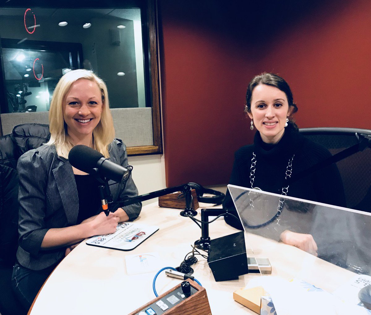 karahuberpiano's tweet image. Ever wonder what life is like for a concert pianist? 🎹 Check out my exclusive interview with Jessica Lorey at @909WGUC! wguc.org/clefnotes/ #clefnotes #classicalmusic