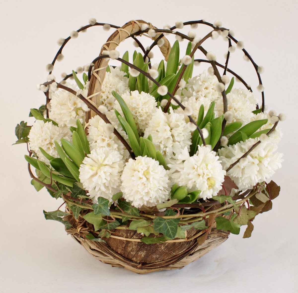 Don’t forget we have a full range of beautiful SHOP VALENTINE’S  FLOWERS at bambooflowers.co.uk Red roses might be the classic choice for Valentine’s Day, but we know they’re not for everyone. Show your special someone how well you know them by choosing something else...