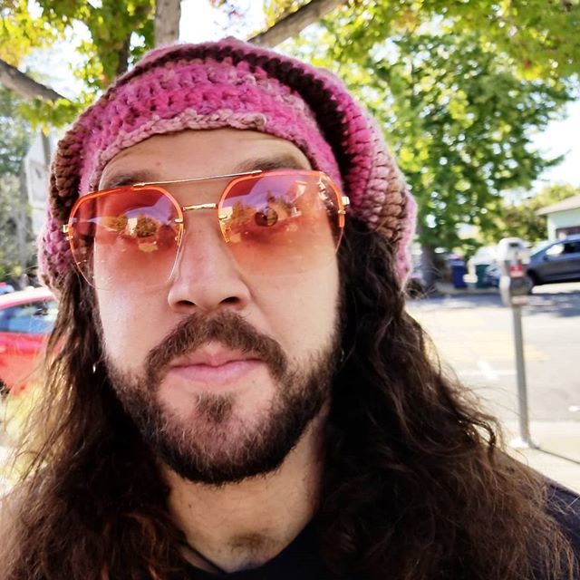 SDaynoART's tweet photo. Reminiscing about the warm summer at smokehouse with the homies, photo credit @mikestark654 and badass hand made hat by the mama o' @moonraen ❤❤#art #artwork #sketch #sletchbook #artist #freelanceartist #illustrator #derpface #selfie #berkeleyart #berkeley #trippy #psychedel… https://t.co/yI1xV40Zo8