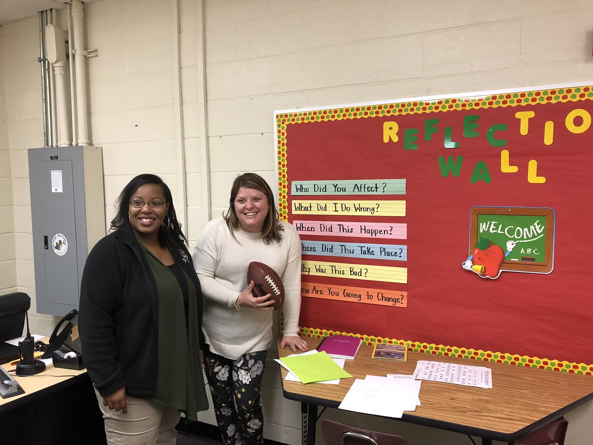 cyndilou00's tweet photo. Mr. Parker is great for helping with our students behavior!! @MarshvilleES_NC #SESupport  #TeamBuilding  #WhyMarshville https://t.co/cLJJeQqvFi