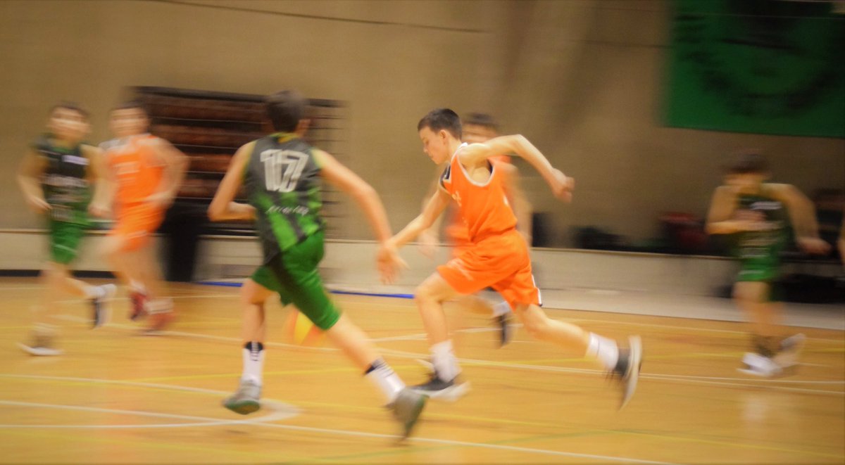 safaclaror's tweet photo. 📸 del #PrInfMasc a la pista del @BasketBasePenya 👇🏻
#SafaClaror https://t.co/s1wCjhs8Q2