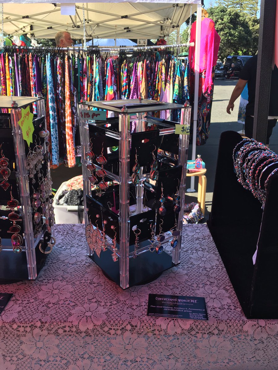 jewelryqueennz's tweet photo. My Napier Market day. #CurvyGirlsRock #plussizekitty #plussizefashion #biggerforbetter #positiveenergy #positivevibes #yearofthepig2019 #fashionblogger https://t.co/n2A5tHDLlE