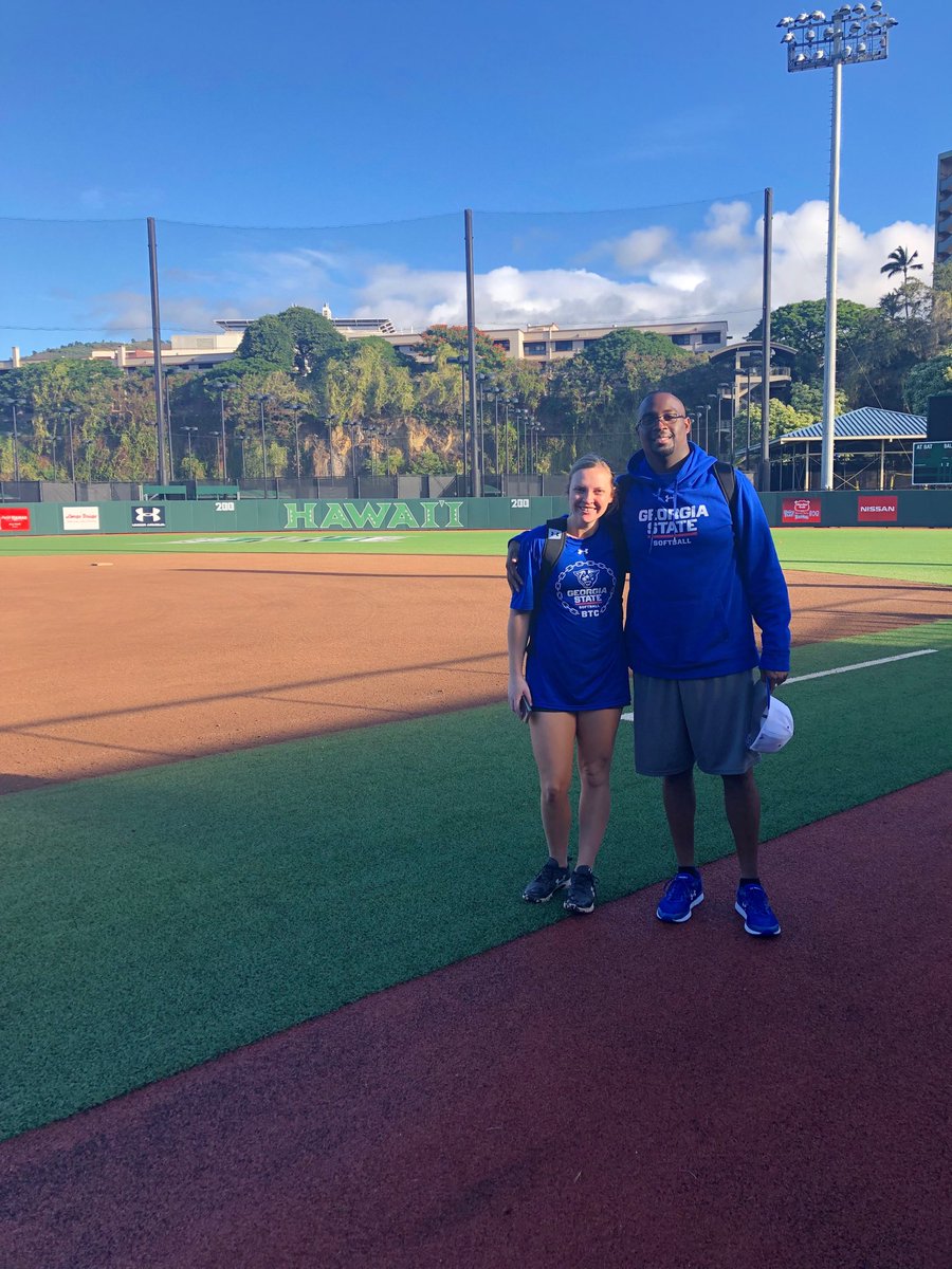 Wouldn’t be here without the best pitching coach assistant I’ve ever had 😂😂 literally. ⁦@KinsleyJennings⁩