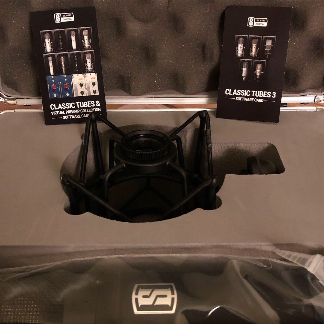 AlpineRockstar's tweet photo. After the big black Friday sale and some out of stock waiting and little delivery issues with DHL it finally arrived today!!! 👍 👌 
$$$$$$ worth of vintage mics in one box! Thanks for this product!!! @Slateproaudio https://t.co/JJCkaM7agG