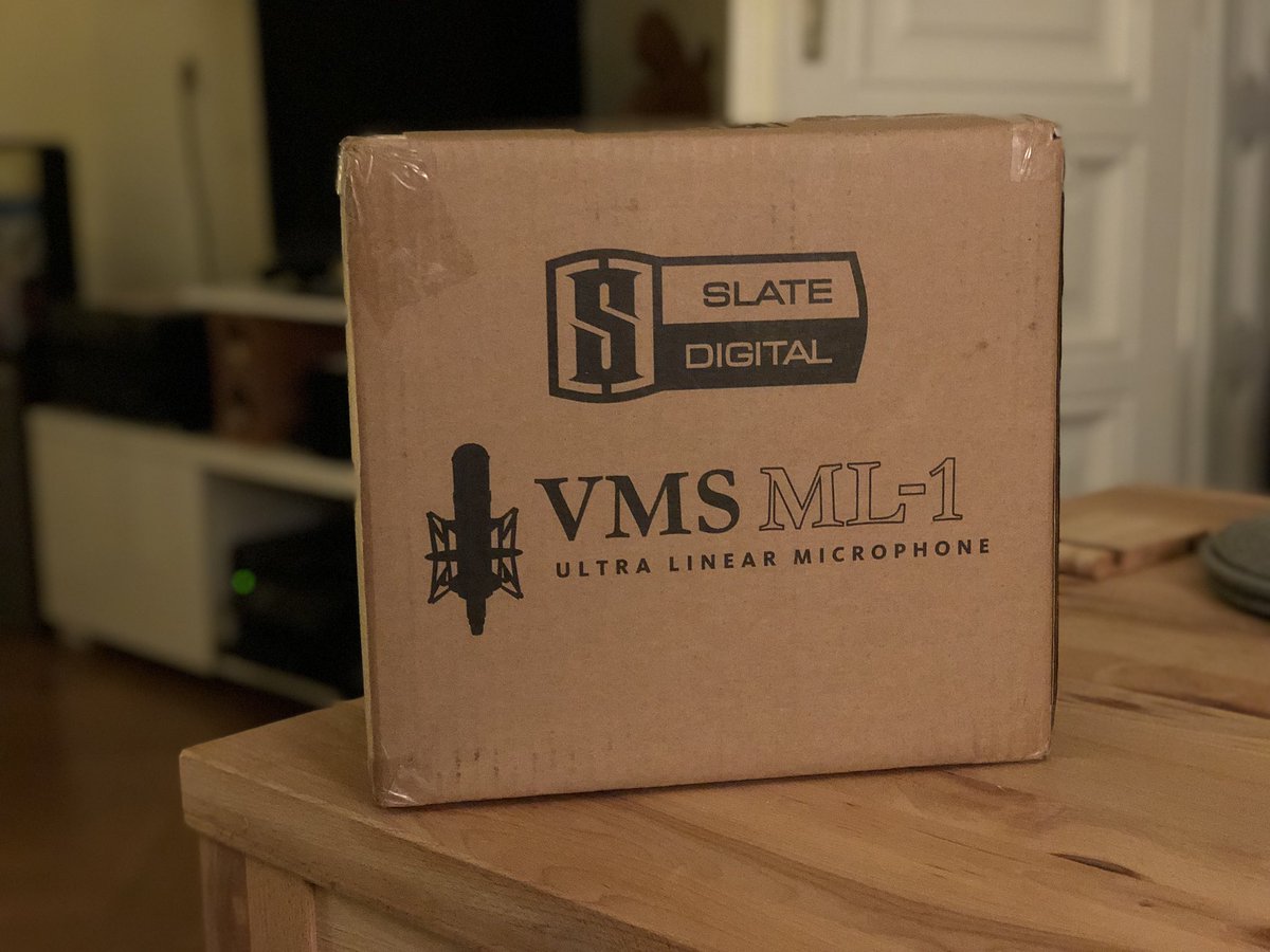 AlpineRockstar's tweet photo. After the big black Friday sale and some out of stock waiting and little delivery issues with DHL it finally arrived today!!! 👍 👌 
$$$$$$ worth of vintage mics in one box! Thanks for this product!!! @Slateproaudio https://t.co/JJCkaM7agG