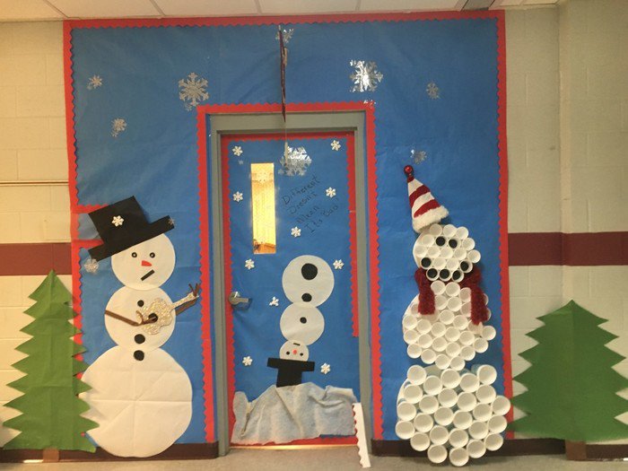 BadgerAcademy's tweet photo. Holiday Door Decoration Contest - Mrs. Payne https://t.co/tkfrU8bImk