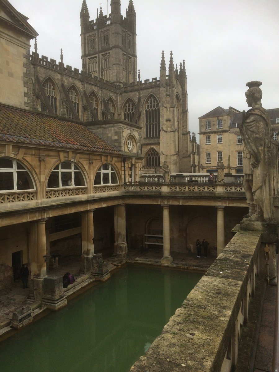 THSch_Classics's tweet photo. On Tuesday #THSchU4 students had a great time visiting the Roman Baths in Aquae Sulis. They explored the role bathing played in Roman society as part of their #THSchClassics project. @RomanBathsBath https://t.co/LcPDGWeVpm