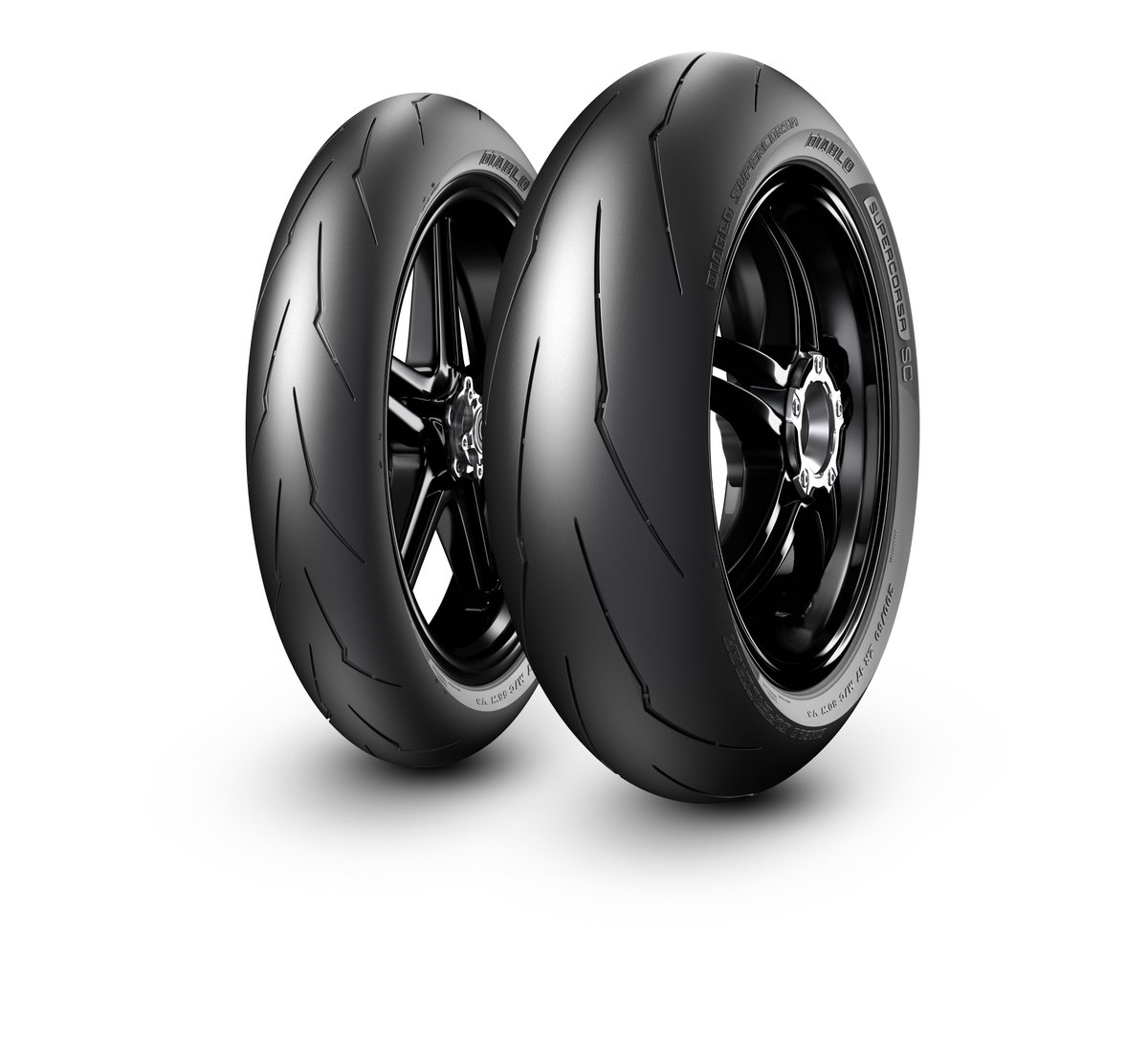 NetbikersEU's tweet photo. Sapete scegliere la #mescola giusta per andare in pista? La Pirelli, in occasione del lancio della sua nuova Diablo Supercorsa SC spiega anche questo. Su #Netbikers
@PirelliMoto #Diablo #Supercorsa #Gomme #Pneumatici #Pista #Superbike

https://t.co/v2c9YFrQVv https://t.co/eG1NXy9D9c