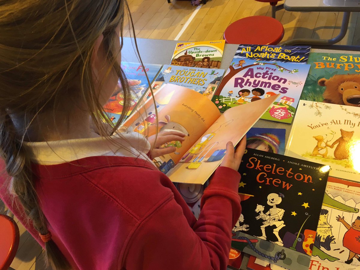 2PoundBookShop's tweet photo. @SMPCredenhill we would love to visit the school again with our £2 pop up booksale we have books for toddlers to teens and you earn FREE books for every 10 sold https://t.co/glZ8SidFdj
