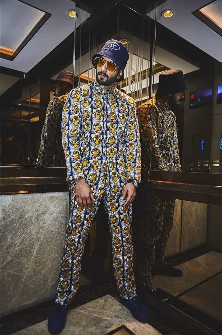RanveerOfficial's tweet photo. https://t.co/GqSLRLtRUF