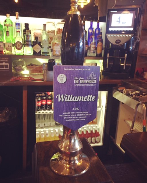 lancasterale's tweet photo. Have you tried our February T'ales from the Brewhouse ale of 2019, Willamette 4.0%? Brewed with the American Willamette Hop, a Golden slightly spicy ale with a delicate Blackcurrant aroma 🍺👍#willamette #americanhop #talesfromthebrewhouse #drinklocalale #buylocalale #singlehop https://t.co/jrlaGQBkEY