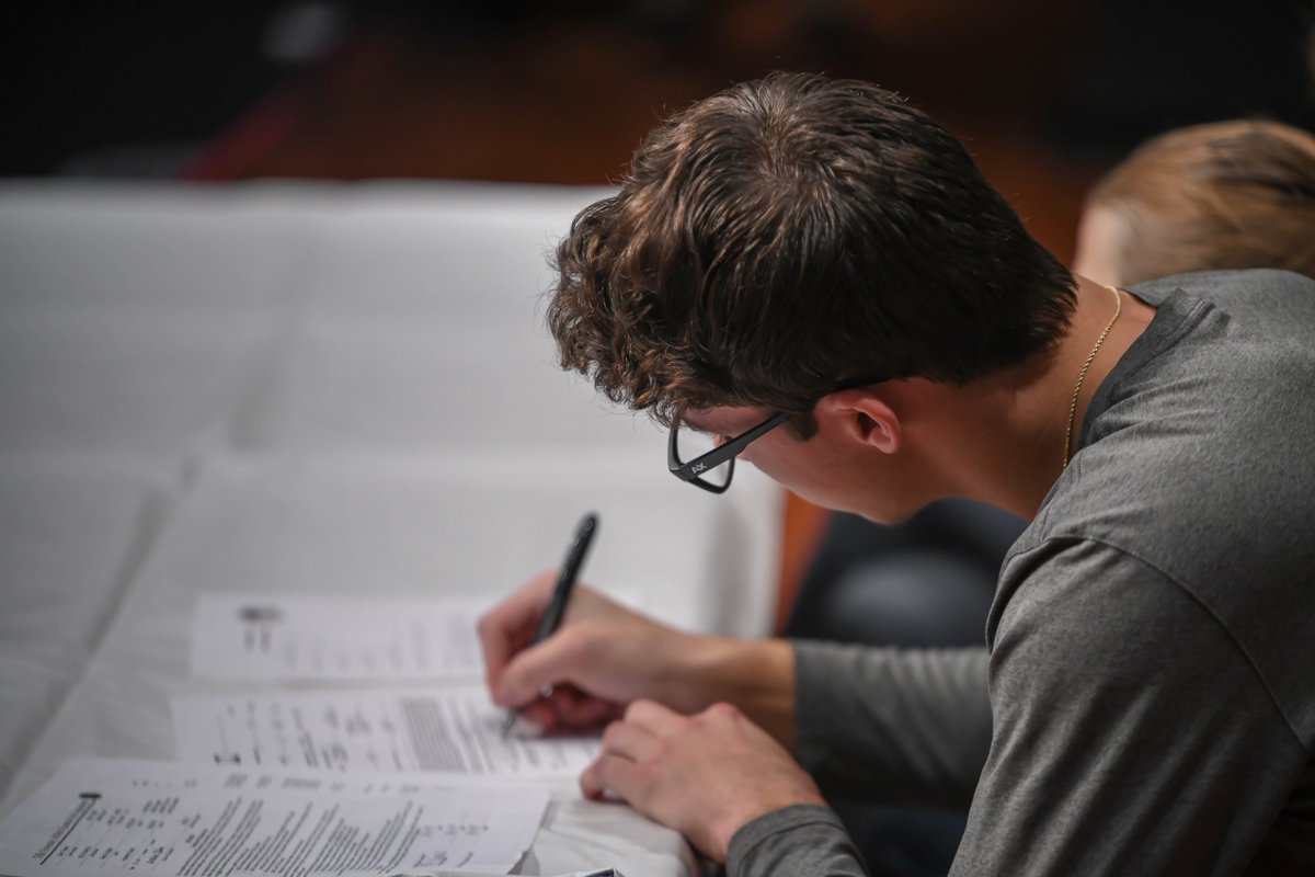 loraincsd's tweet photo. Shout out (#Shoutout!) to @lorainathletics senior @zachevans3335 who signed, today, to continue his football and educational career at @TiffinU with @TiffinUFB!

#LorainTitans
#ExpectExcellence
#LorainProud
#TitanPride
#NationalSigningDay 
#NationalSigningDay2019 https://t.co/bIz6oShEpU