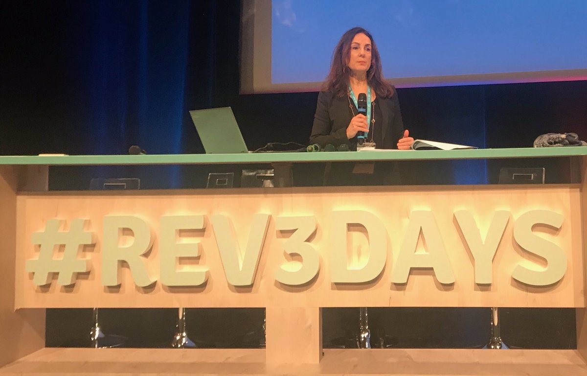 POLENERGIE's tweet photo. Présentation du business modèle H2V par Valérie CAZABAN VP & CFO aux #REV3DAYS à Lille. https://t.co/W1J34CpMBZ