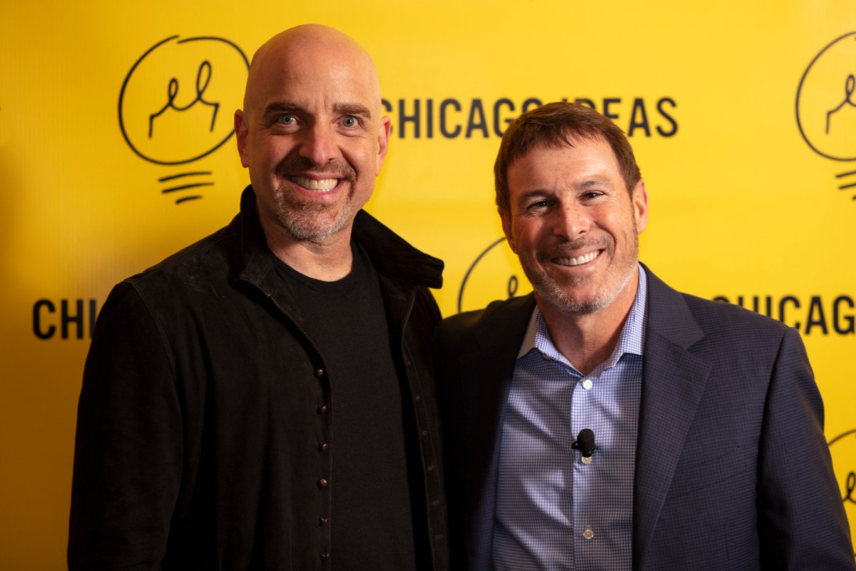 cbrechicago's tweet photo. CBRE's Todd Lippman joined Howard Schultz, Mellody Hobson and Brad Keywell at the @chicagoideas event this week. Schultz and Hobson engaged in a discussion regarding his business career and the current business environment. https://t.co/BEjBKZZwmw