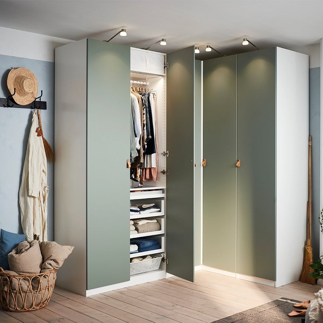 WARDROBE GOALS
No problem. Wardrobe is a perfect small space living solution that will help you get organized in style
#wardrobe #livingsolution #furnituresolution #furnitureproject #makeitexceptional #furnitureaccessories #AframeroLimited #Nigeria