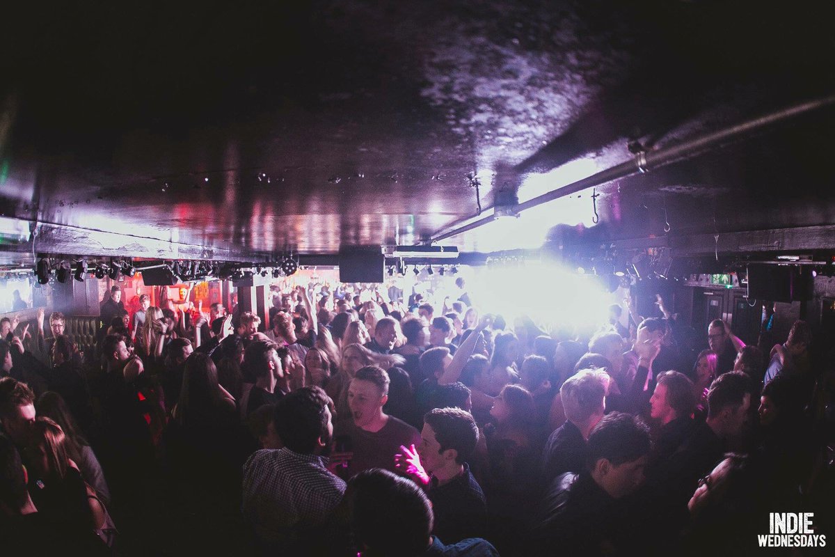 IndieWedsNotts's tweet photo. TONIGHT - We are back at The Bowery and it’s an Arctic Monkeys Special! Indie bangers all night, £3 doubles and only £3 entry on the guestlist!

Full info: https://t.co/c9KYrzW12i #iw #the #bowery #notts #arctic #monkeys #special #tonight #indie #wednesdays https://t.co/fCAw9rxXmm