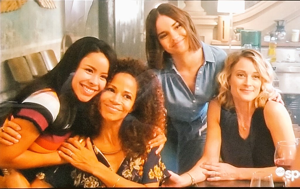 BellsInSantaFe_'s tweet photo. Who else enjoyed this Adam's-foster reunion last night? All the feels! @GoodTrouble @cierraramirez @MaiaMitchell @SherriSaum1 #GoodTrouble #TheFosters #Freeform #Hulu #abcspark https://t.co/n3j9JqwVL3