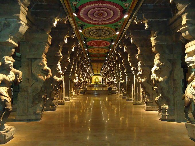 Preethi_24's tweet photo. Feeling lucky and blessed after visit this places...
#MeenakshiAmman temple with Stunning Architecture, Heritage &amp; Sculpture...
#rameshwaram
#dhanushkodi
#tiruchendurmurugan https://t.co/PIqzommxyV