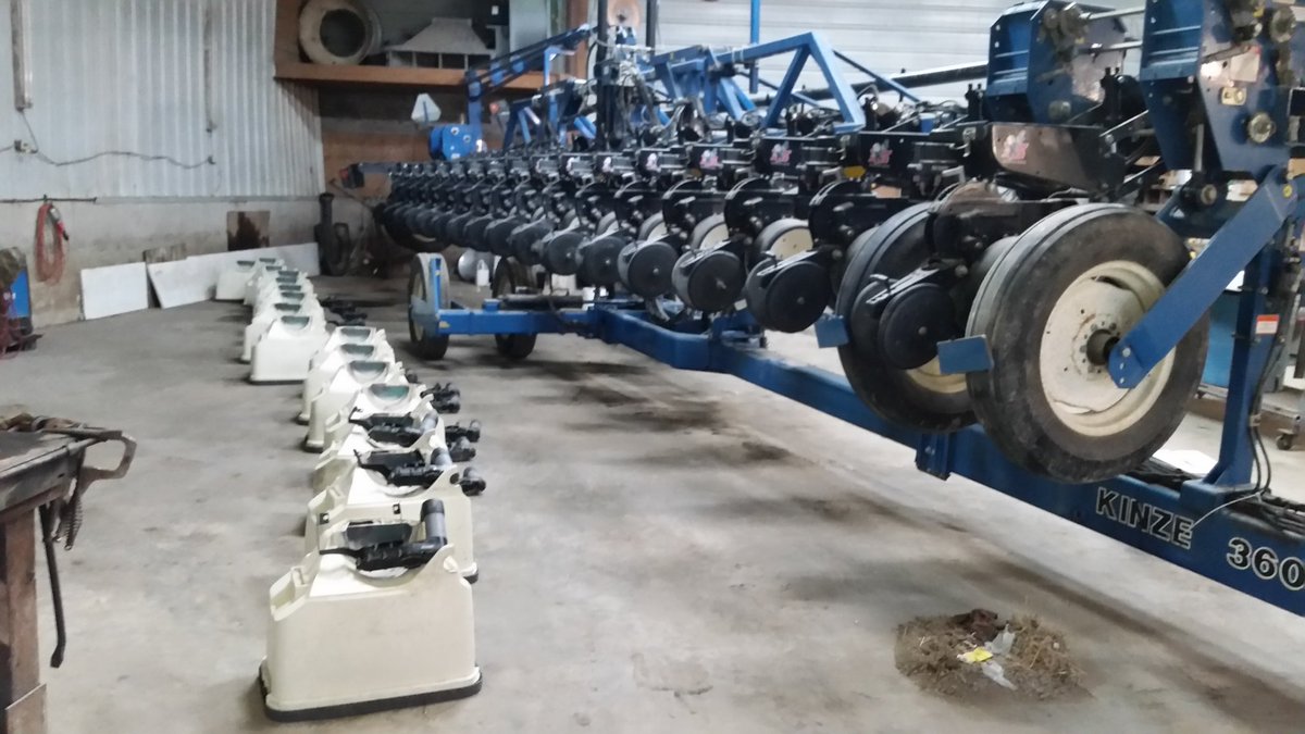 probstjake5's tweet image. Just a few updates on the planter for 2019. V-sets and hydro sureforce. #probstboyz #plant2019