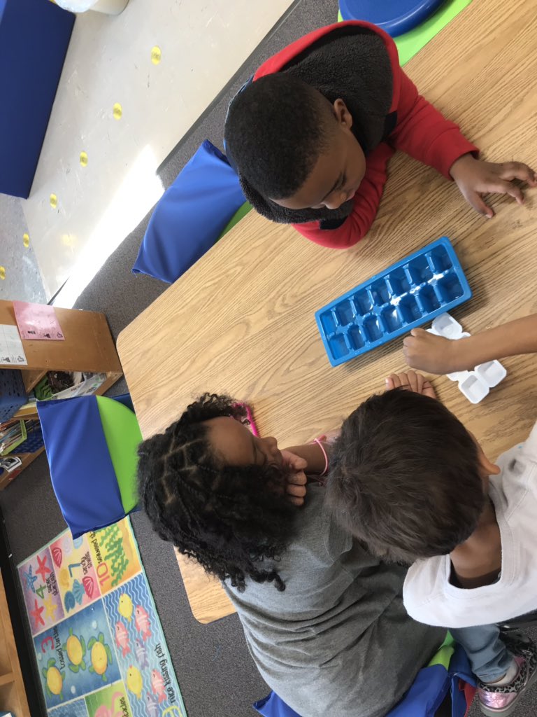 MrsDukesclass's tweet photo. After researching and writing our How-to’s we got to practice the process bees goes through to make honey! Hard working bees! #thebuzzonbees @HunterPrincipal https://t.co/Qt0oYsjFyX
