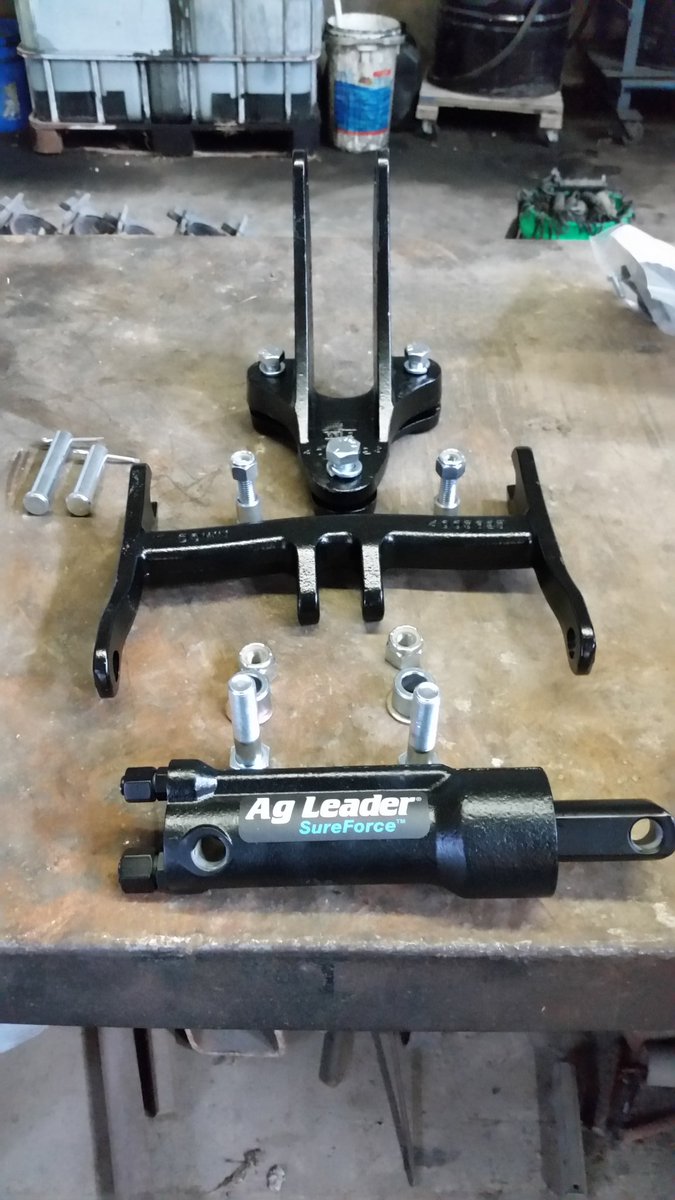 probstjake5's tweet image. Just a few updates on the planter for 2019. V-sets and hydro sureforce. #probstboyz #plant2019