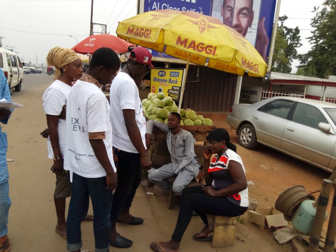 CitizenOyelakin's tweet photo. #TruthBeTold Canvassers for Buhari/Osinbajo at Ife and its environ, today 6th day of February, 2019.
We will never allow atikulate lie to triumph over truth as represented by @MBuhari and @ProfOsinbajo
It is #FeBuhari16
#Deliver4PMB
#GetOutTheNumbers https://t.co/jDBOTVwc0P