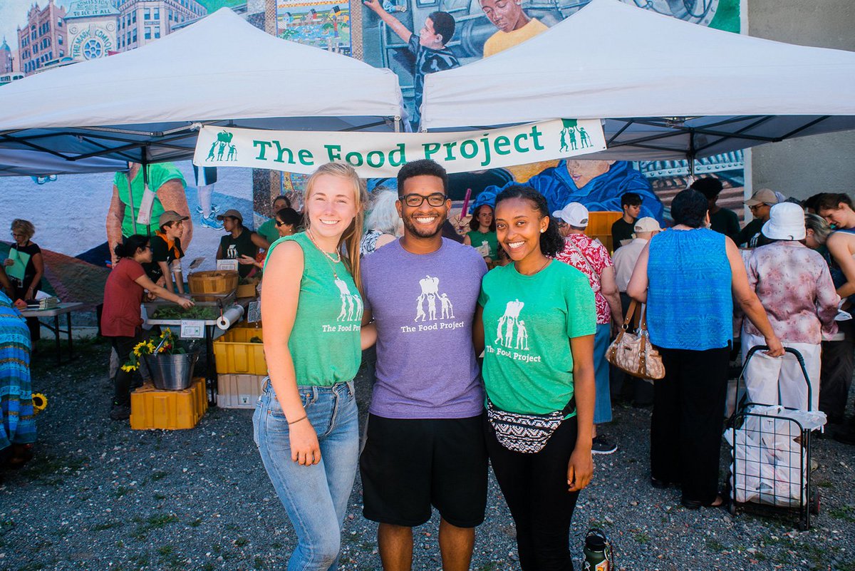 1 in 8 people experiences food insecurity, while 1 in 6 children struggles with hunger in MA. <a href="/TheFoodProject/">The Food Project</a> wants to change this by bringing produce from youth-led farms into communities with poor access to healthy food. ow.ly/eaiu30nA0Ro