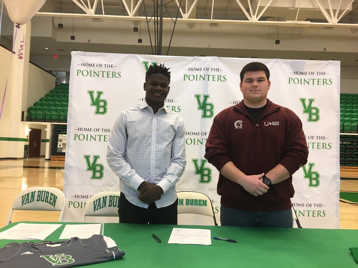 AndrewScags's tweet photo. Congrats to @IsaacDavis_2 on signing with @ATUFOOTBALL, and @StandifirdG for signing with @LittleRockTFXC. https://t.co/pTCQuKxfh2