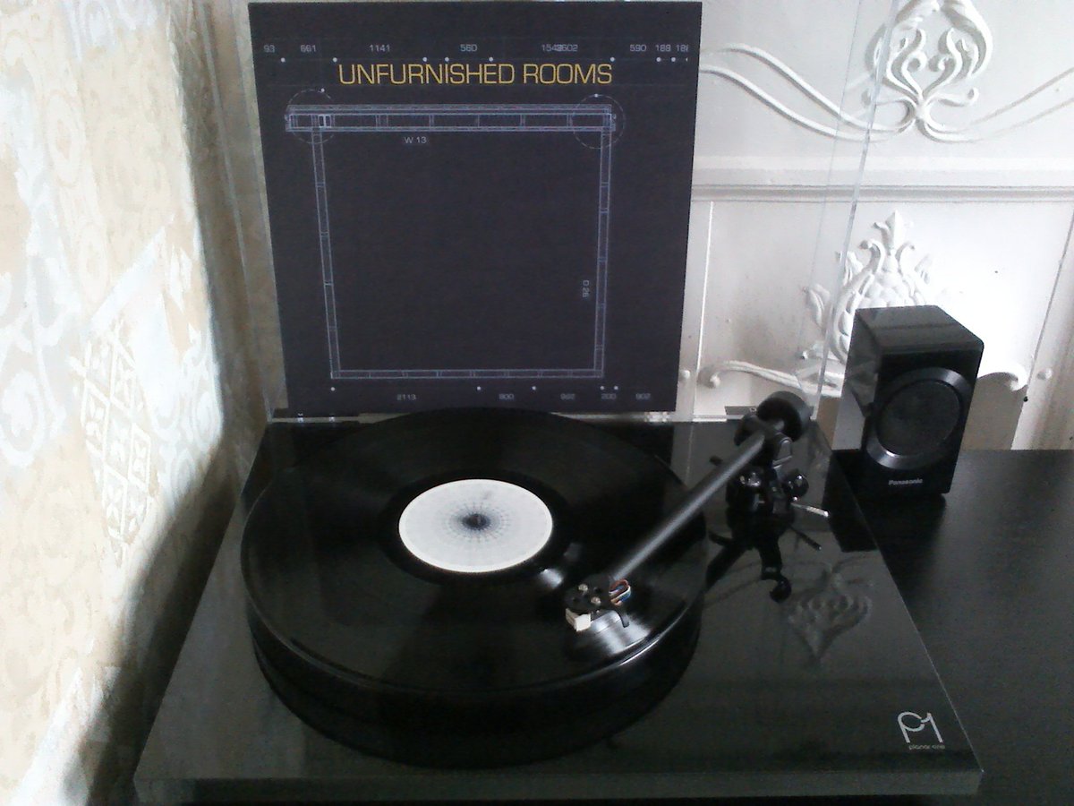 therec0rdplayer's tweet photo. Now Playing - Unfurnished Rooms (2017) by Blancmange.

Pressed onto 154 grams of Black Vinyl.

"When you vote
  Do you have
   An image in view?
    Does The Cross
     Represent anything to you?"

@_blancmange_ @zackdagoba https://t.co/9PBxUkEkKE