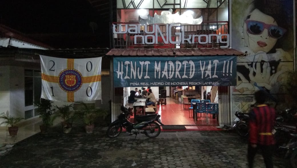 Lokasi nobar kita yay
Warung nongkrong (samping KFC Coffee kedaton)
#ibcl #ElClásico