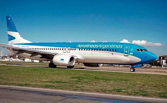 #AerolíneasArgentinas adecúa #tarifas para competir con empresas ‘#LowCost’
bit.ly/2HUlyNN