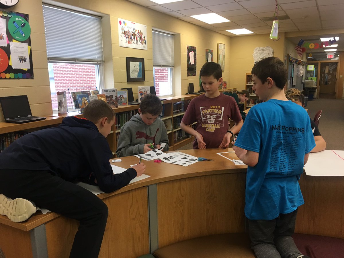 LeRoySTEM's tweet photo. Students are determining whether certain items are a computer or not a computer @codeorg #LESSTEM #LESCS https://t.co/sj1Cfxx9p7