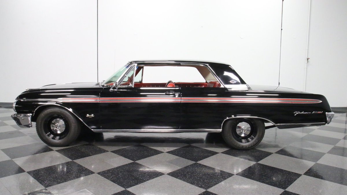 streetsidecars's tweet photo. This #Hurst 4-speed equipped 1962 #Ford #Galaxie 500 XL comes loaded with a built 406ci V8 with 3.50 gears and a tough 9-inch rear end.
#musclecar #hotrod #oldcar #classiccar #collectorcar #retrocar #vintagecar #fordmoco #fordmotorcompany #fordgalaxie #sellitwithstreetside https://t.co/mPctjrhVQi
