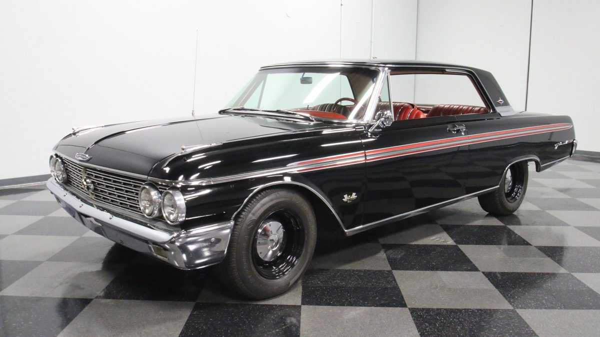 streetsidecars's tweet photo. This #Hurst 4-speed equipped 1962 #Ford #Galaxie 500 XL comes loaded with a built 406ci V8 with 3.50 gears and a tough 9-inch rear end.
#musclecar #hotrod #oldcar #classiccar #collectorcar #retrocar #vintagecar #fordmoco #fordmotorcompany #fordgalaxie #sellitwithstreetside https://t.co/mPctjrhVQi