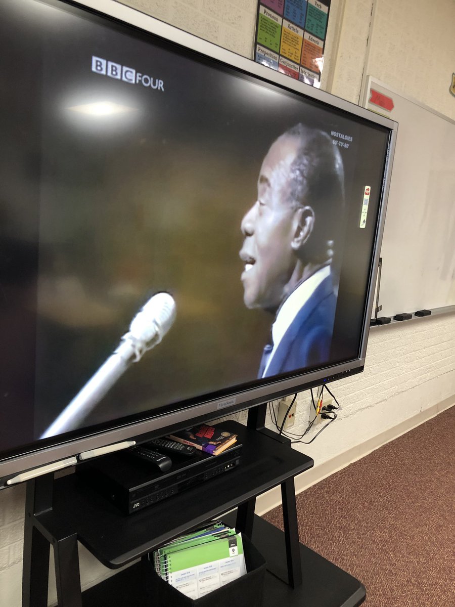 MullenLHS's tweet photo. Teaching test taking skills! Our test this week covers Louis Armstrong. To make the topic more relevant to the kiddos, we listened to him sing 🎤 🎶 “What a Wonderful World” 🌎 #wednesdaythoughts #whatawonderfulworld #les https://t.co/HNoQGSSOde