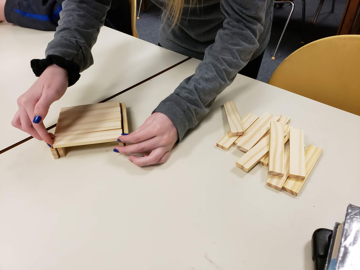 CSMSmedia's tweet photo. Mrs. D's 7th grade ELA classes are thinking in 3 dimensions with @KEVAplanks ! #wcpsmd #makerspace https://t.co/7w5hwcVtaV
