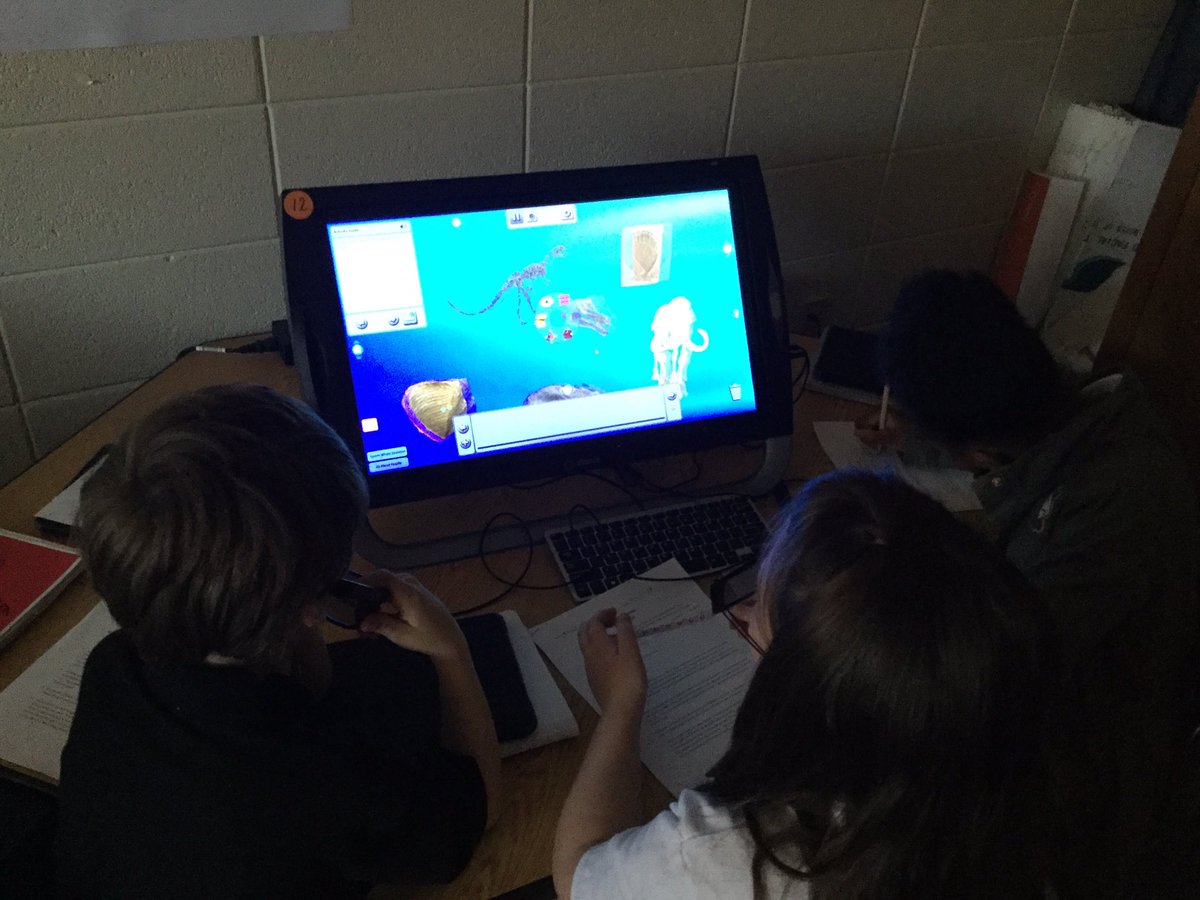 sajohnson_les's tweet photo. In the #zSpaceLab investigating fossils in Studio! Had a power surge & outage during a STEM Visit & used that time to complete an extension activity using Epic! Kids rocked it!
@libertyesSTEM https://t.co/53BIVDi9Fn