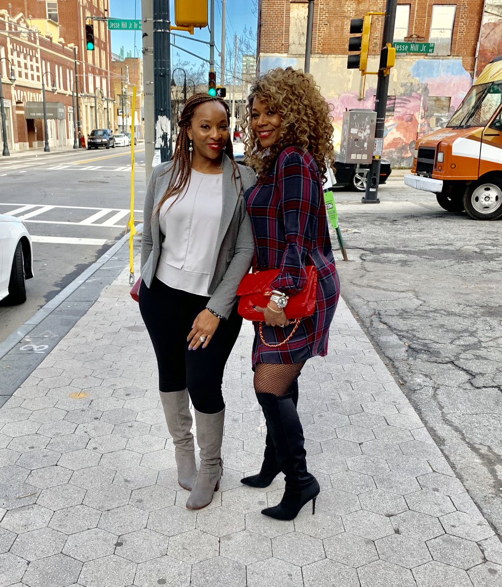 Enjoy Life!!! I’m enjoying my family while in the A .... who’s going to win the Super Bowl ? #patriots #rams #atlanta #SuperBowl