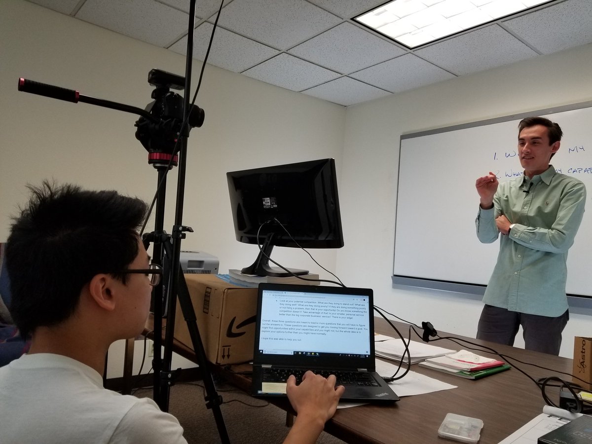TeamUnbounded's tweet photo. Some BTS photos from Robert's shoot on Monday!
Check out Robert's YT here: https://t.co/xe2XcnxLNQ
#AmazonSeller #AmazonFBA #Amazon2019 #business #Entrepreneurship #umambassadors https://t.co/5FVjjrZw22