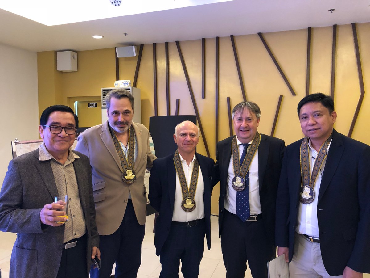 CÍRCULO CIENTÍFICO (@t_libraria) on Twitter photo El portulano de los Reinel presentado en #Filipinas, donde se celebró la primera misa con la llegada de la expedición española, capitaneada por Magallanes. <a href="/caleroje/">Jesús García Calero</a> <a href="/Ruta_Elcano/">RutaElcano</a> @CISevilla2019
tabernalibraria.acblnk.com/envio/ver/6553… El portulano de los Reinel presentado en #Filipinas, donde se celebró la primera misa con la llegada de la expedición española, capitaneada por Magallanes. <a href="/caleroje/">Jesús García Calero</a> <a href="/Ruta_Elcano/">RutaElcano</a> @CISevilla2019
tabernalibraria.acblnk.com/envio/ver/6553…