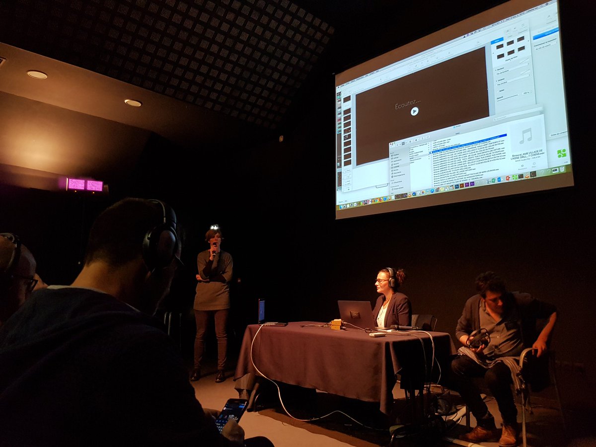 storygraphes's tweet image. Tout le monde a enfilé son casque et est paré de son petit boîtier, surprises sonores à venir, c&apos;est parti  !!! #storycode06 #storycode