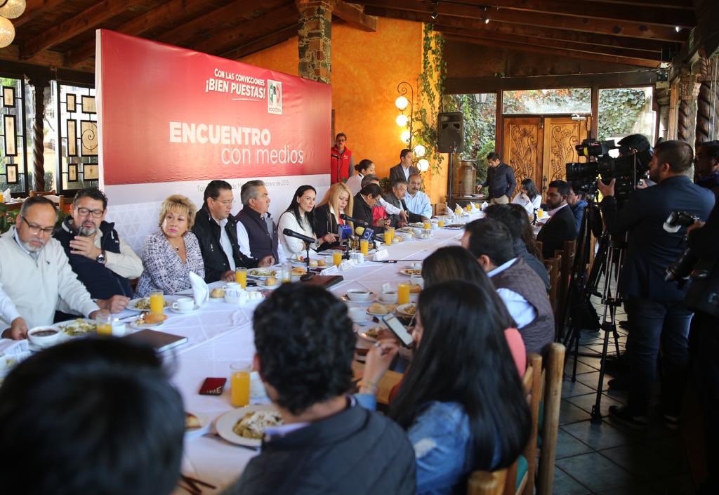 Alejandra Del Moral tweet media