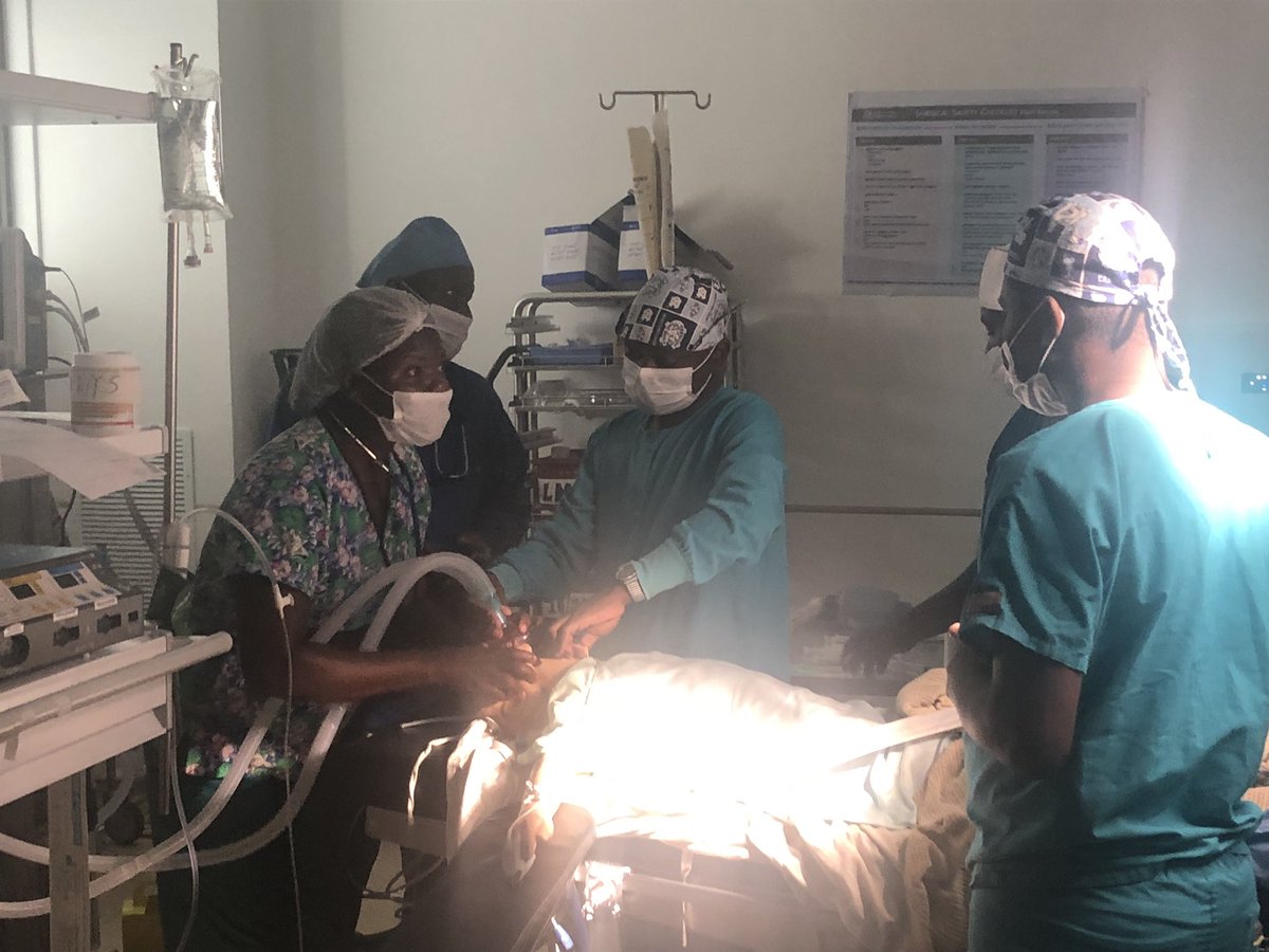 Drs. Bryant Murphy and Madison Foushee are teaching high risk anesthesia events to Anesthesia Clinical officer students in Lilongwe Malawi through simulation scenarios! @UNCsim @UNC_Anesthesia @LaerdalGH #globalhealth #simtraining #uncglobalhealth