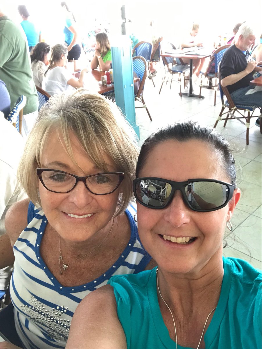 Kimberly Cave tweet media