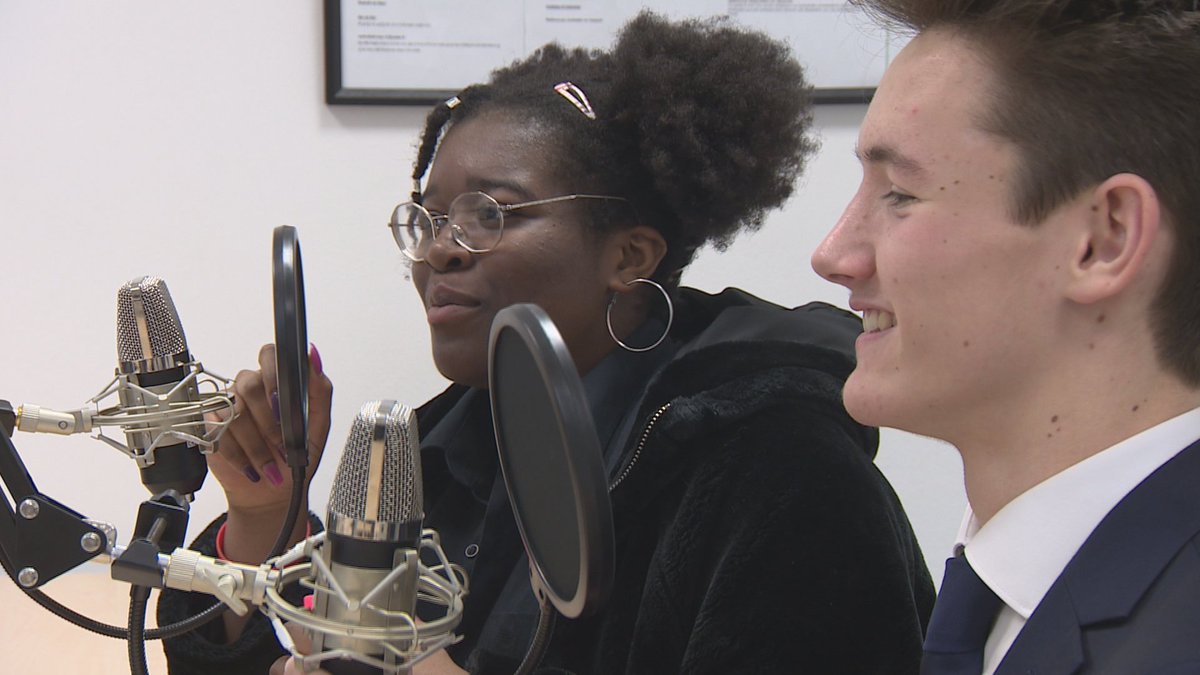 itvmeridian's tweet photo. 'It's time to talk' - that is the message of a campaign that begins on Thursday to help people with #mentalhealth issues.

A group of teenagers in #Kent are using the 'power of the #podcast' to help tackle the problem.

More here: https://t.co/tzfLHGiBiN https://t.co/XMxmsOr3Kv