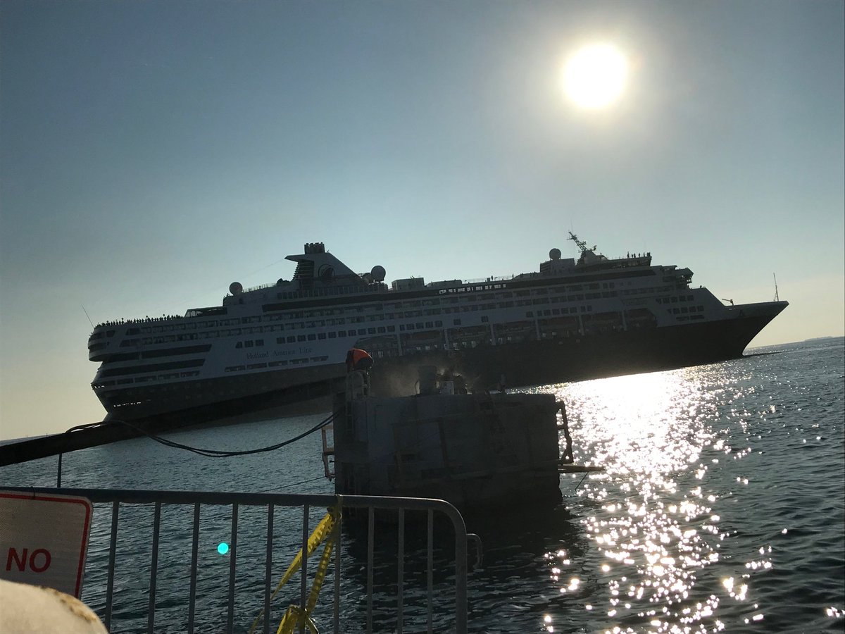 Kimberly Cave tweet media