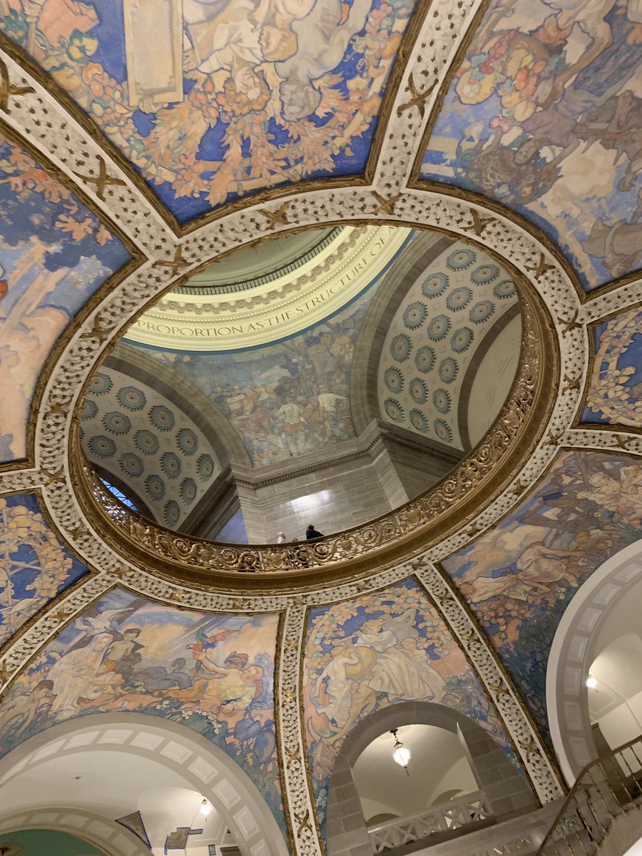 brandenharalson's tweet image. I always forget how pretty it is. #MOLeg #MOCapitol